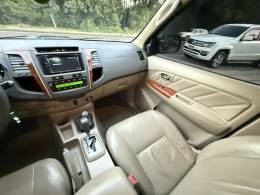 TOYOTA - HILUX SW4 - 2010/2010 - Preta - R$ 118.000,00