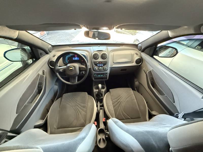CHEVROLET - AGILE - 2010/2011 - Prata - R$ 35.900,00