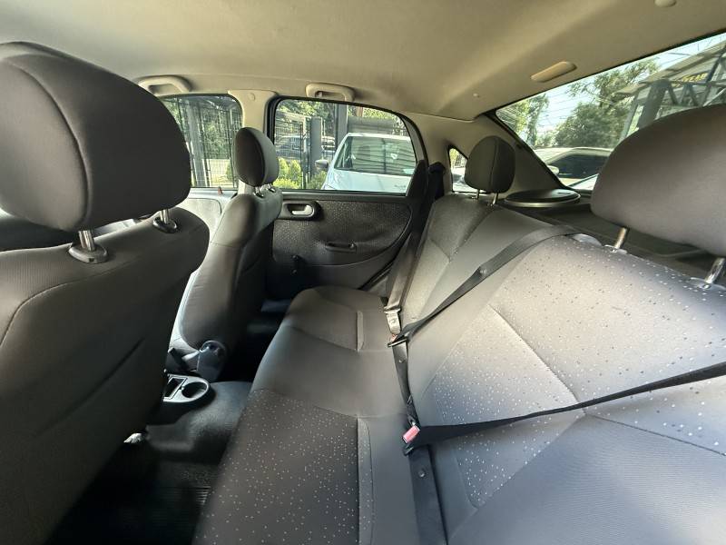 CHEVROLET - CORSA - 2009/2009 - Prata - R$ 31.900,00
