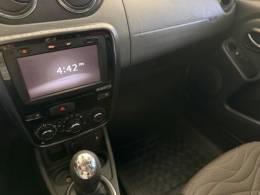 RENAULT - DUSTER - 2015/2015 - Branca - R$ 56.000,00