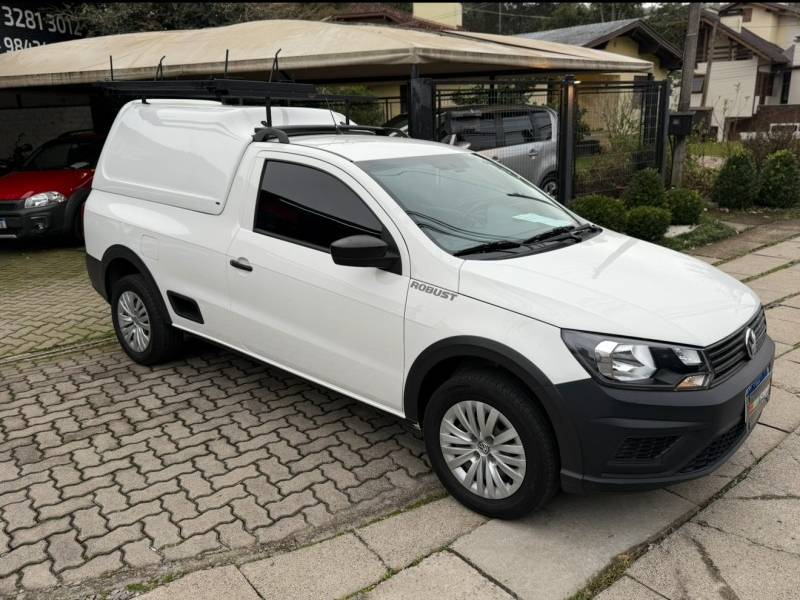 VOLKSWAGEN - SAVEIRO - 2020/2021 - Branca - R$ 65.000,00