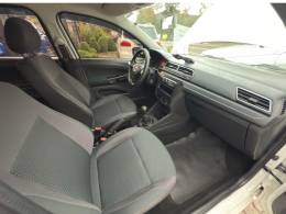 VOLKSWAGEN - VOYAGE - 2018/2019 - Branca - R$ 57.800,00