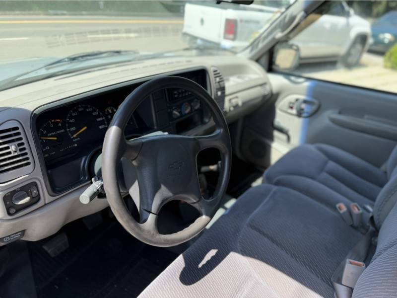 CHEVROLET - SILVERADO - 1998/1998 - Prata - R$ 66.000,00