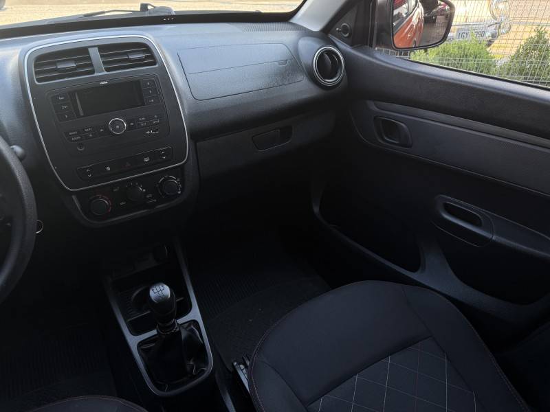 RENAULT - KWID - 2021/2022 - Laranja - R$ 51.900,00
