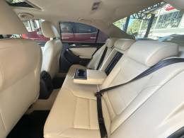 VOLKSWAGEN - JETTA - 2013/2013 - Branca - R$ 75.000,00