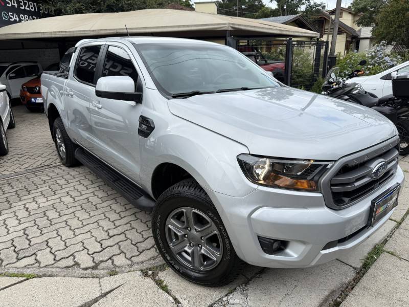 FORD - RANGER - 2019/2020 - Prata - R$ 136.000,00
