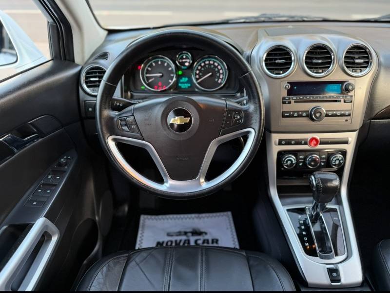 CHEVROLET - CAPTIVA - 2013/2014 - Branca - R$ 58.900,00