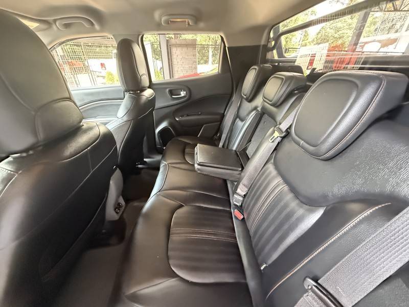 FIAT - TORO - 2017/2018 - Vermelha - R$ 105.000,00