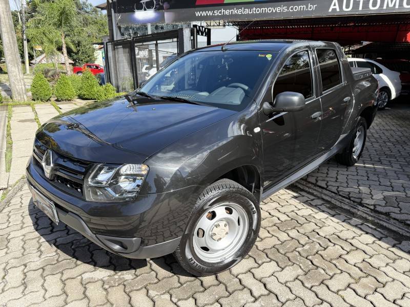 RENAULT - OROCH - 2019/2020 - Preta - R$ 75.900,00