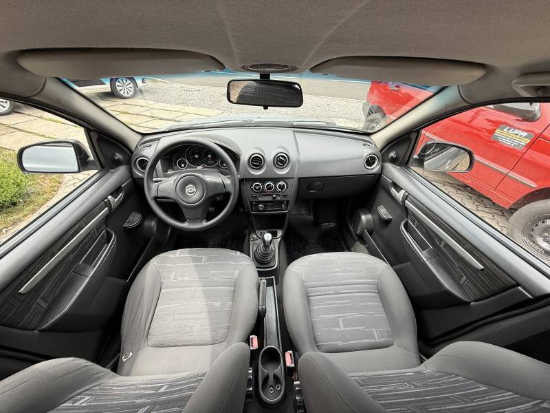 CHEVROLET - PRISMA - 2008/2009 - Prata - R$ 29.900,00