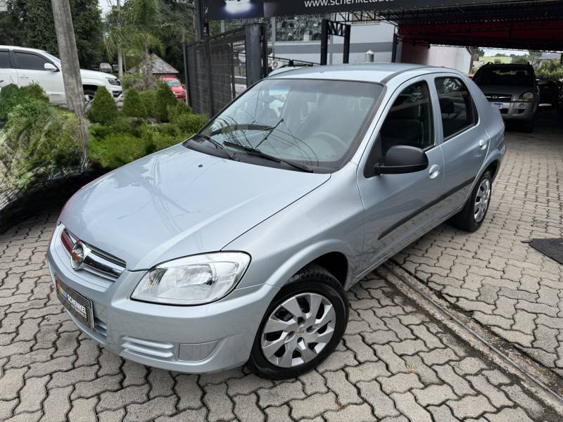 CHEVROLET - PRISMA - 2008/2009 - Prata - R$ 29.900,00