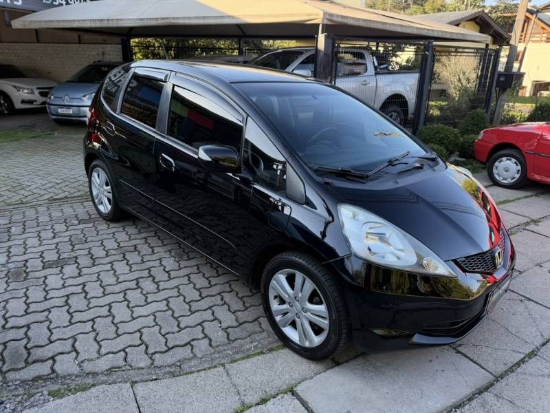 HONDA - FIT - 2008/2009 - Preta - R$ 43.500,00