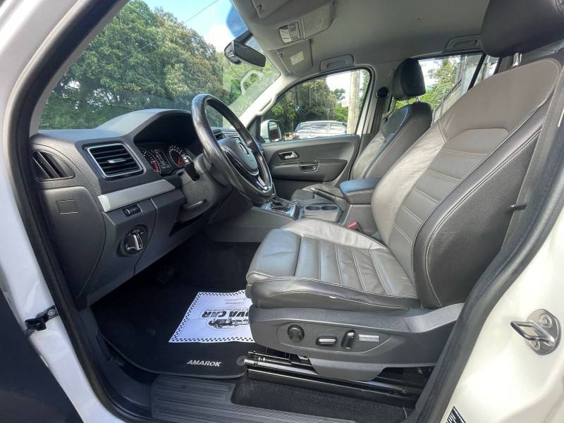 VOLKSWAGEN - AMAROK - 2017/2017 - Branca - R$ 145.000,00