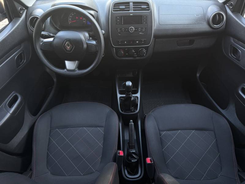 RENAULT - KWID - 2021/2022 - Laranja - R$ 51.900,00