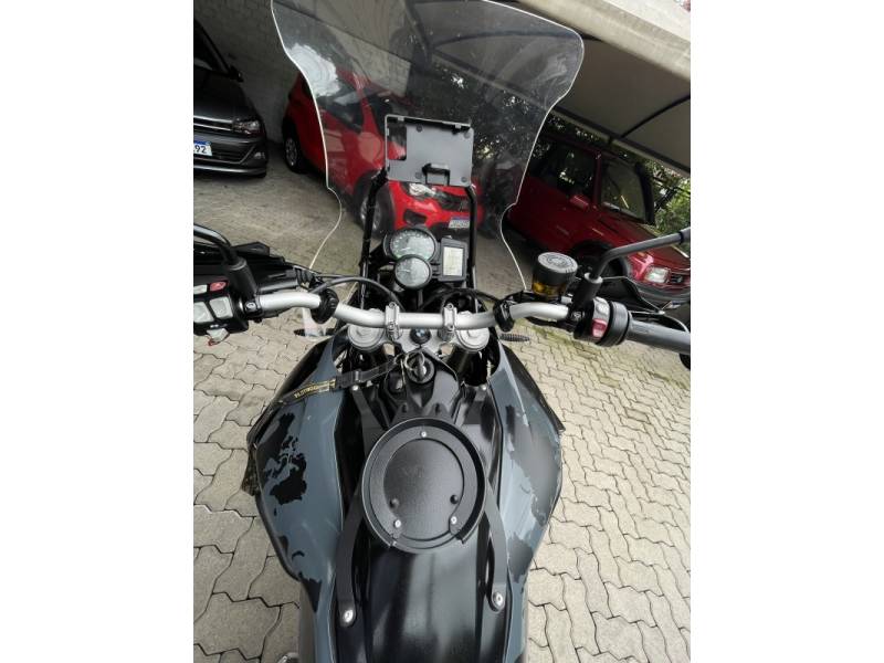 BMW - F 800 - 2017/2017 - Cinza - R$ 55.000,00