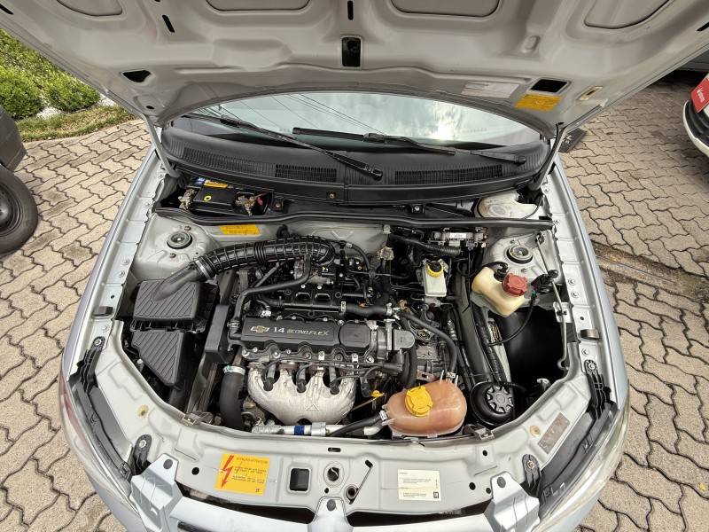 CHEVROLET - PRISMA - 2008/2009 - Prata - R$ 29.900,00