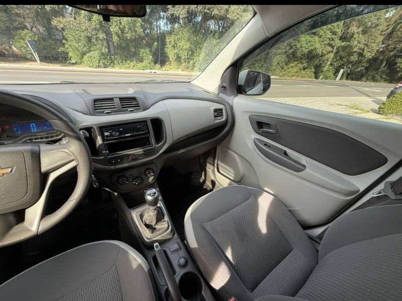 CHEVROLET - SPIN - 2014/2015 - Branca - R$ 49.900,00