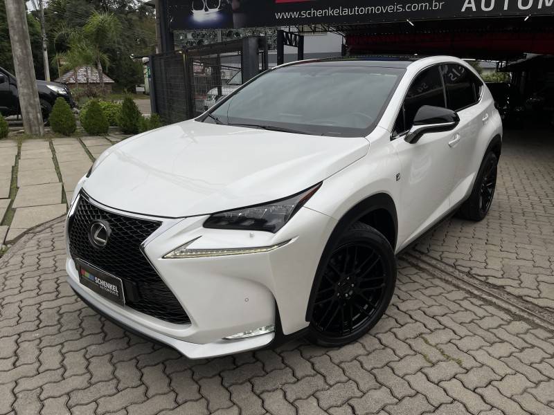LEXUS - NX200 T - 2016/2016 - Branca - R$ 133.900,00