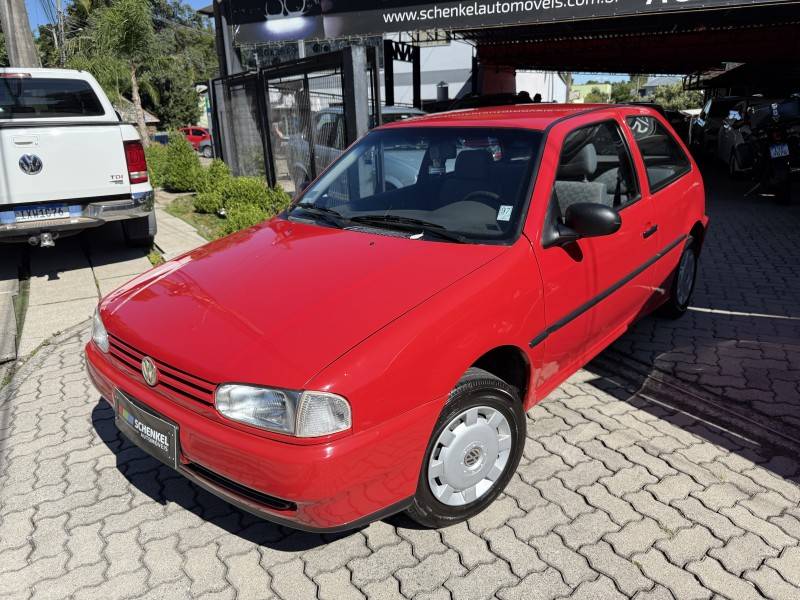 VOLKSWAGEN - GOL - 1997/1998 - Vermelha - R$ 35.000,00
