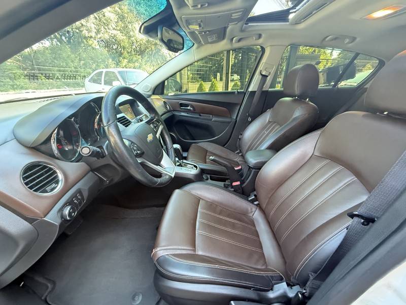 CHEVROLET - CRUZE - 2016/2016 - Branca - R$ 81.900,00