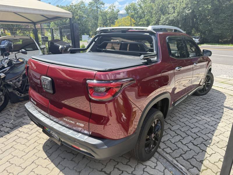 FIAT - TORO - 2017/2018 - Vermelha - R$ 105.000,00