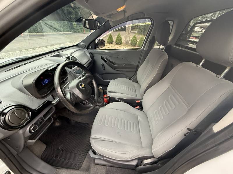 CHEVROLET - MONTANA - 2011/2012 - Branca - R$ 38.900,00