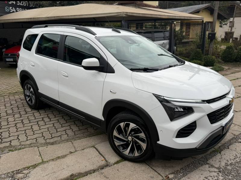 CHEVROLET - SPIN - 2024/2025 - Branca - R$ 154.800,00