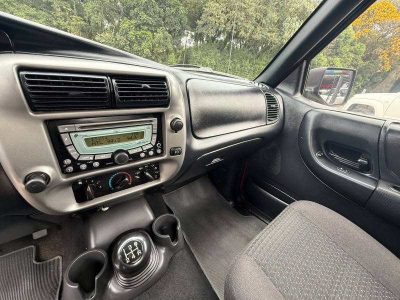 FORD - RANGER - 2011/2011 - Vermelha - R$ 72.900,00