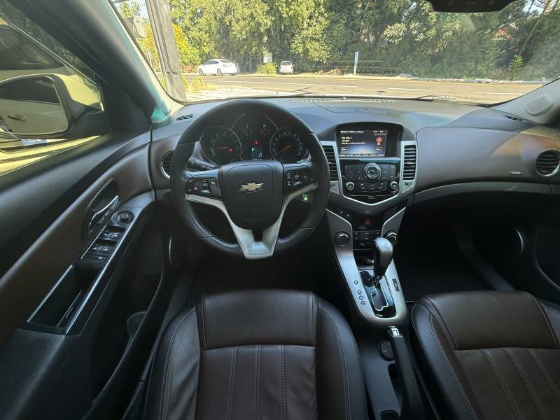 CHEVROLET - CRUZE - 2016/2016 - Branca - R$ 81.900,00