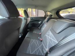 FORD - FIESTA - 2016/2016 - Branca - R$ 48.500,00