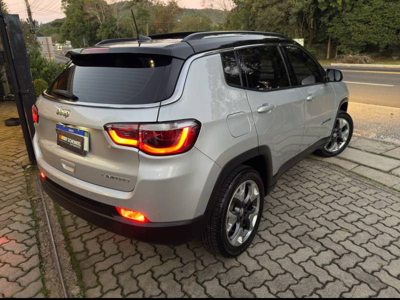 JEEP - COMPASS - 2016/2017 - Prata - R$ 94.900,00