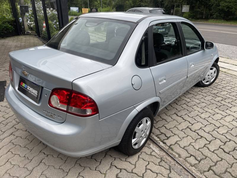CHEVROLET - CLASSIC - 2012/2013 - Prata - R$ 29.900,00