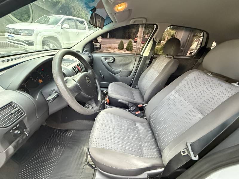 CHEVROLET - CORSA - 2008/2009 - Branca - R$ 28.900,00