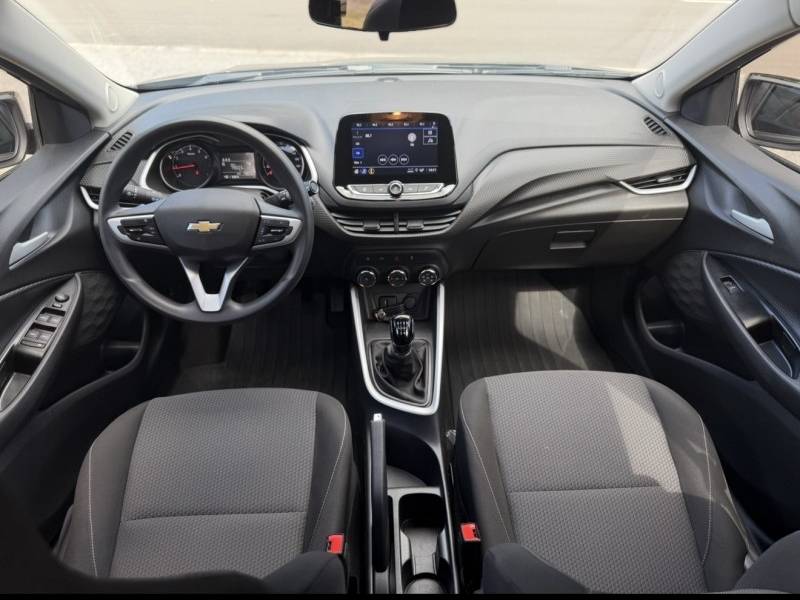 CHEVROLET - ONIX - 2024/2025 - Preta - R$ 84.000,00