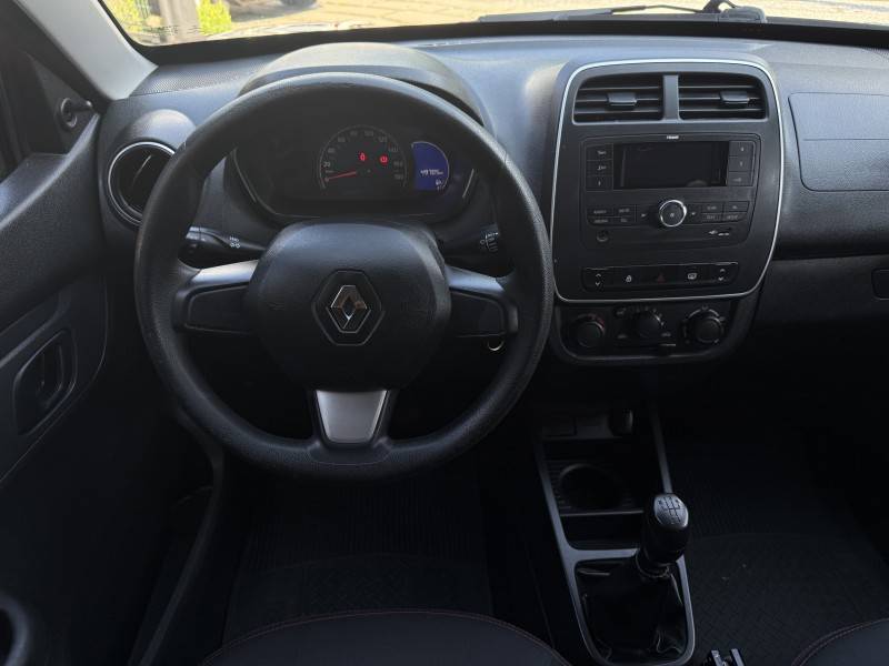 RENAULT - KWID - 2021/2022 - Laranja - R$ 51.900,00