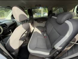 CHEVROLET - SPIN - 2014/2015 - Branca - R$ 49.900,00