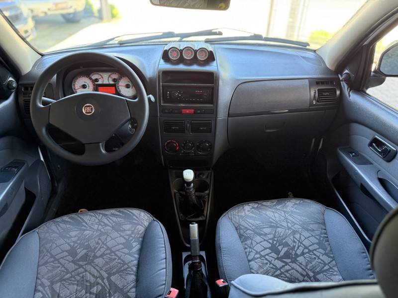 FIAT - PALIO - 2008/2009 - Branca - R$ 37.990,00