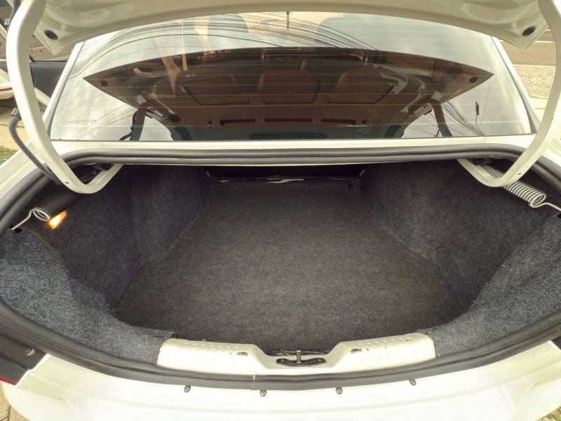 VOLKSWAGEN - VOYAGE - 2018/2019 - Branca - R$ 57.800,00
