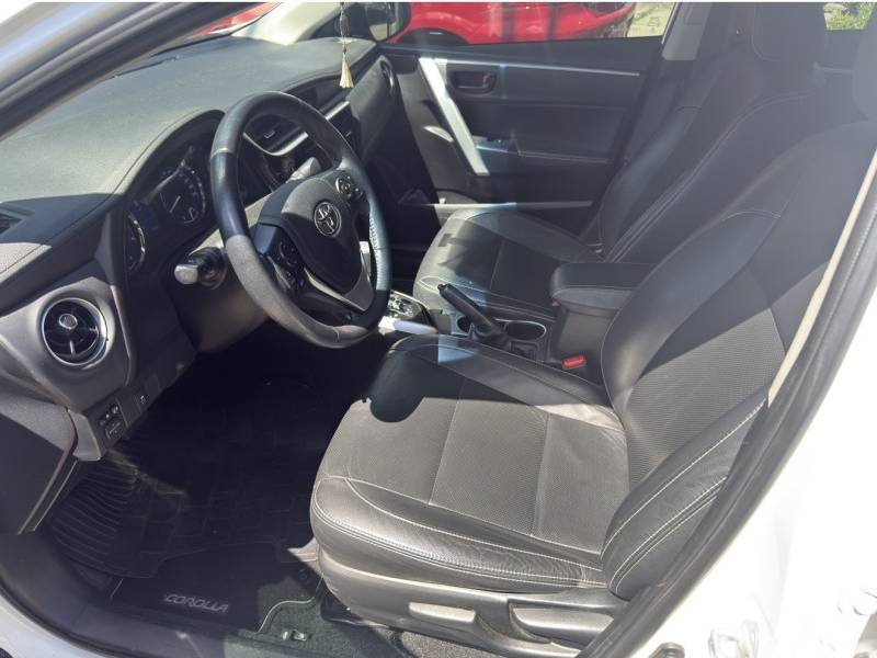 TOYOTA - COROLLA - 2018/2018 - Branca - R$ 105.900,00