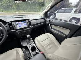 FORD - RANGER - 2019/2020 - Prata - R$ 136.000,00