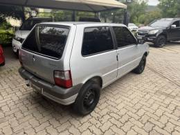 FIAT - UNO - 2011/2012 - Prata - R$ 24.000,00
