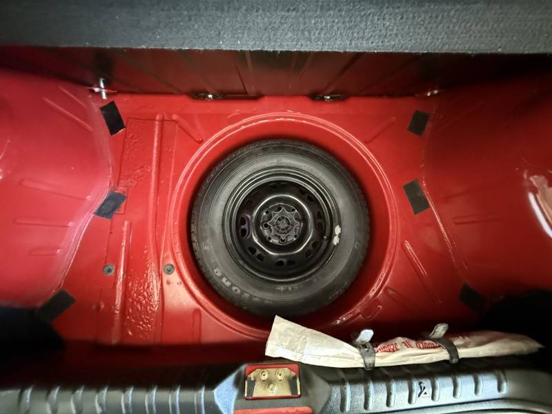 VOLKSWAGEN - GOL - 1997/1998 - Vermelha - R$ 35.000,00