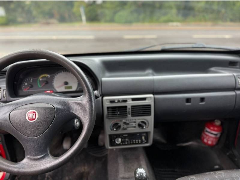 FIAT - UNO - 2010/2011 - Vermelha - R$ 26.900,00
