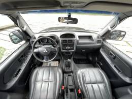 MITSUBISHI - PAJERO TR4 - 2013/2014 - Preta - R$ 61.000,00