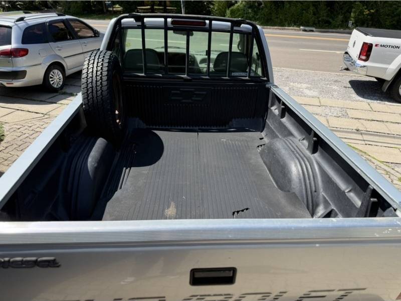 CHEVROLET - SILVERADO - 1998/1998 - Prata - R$ 66.000,00