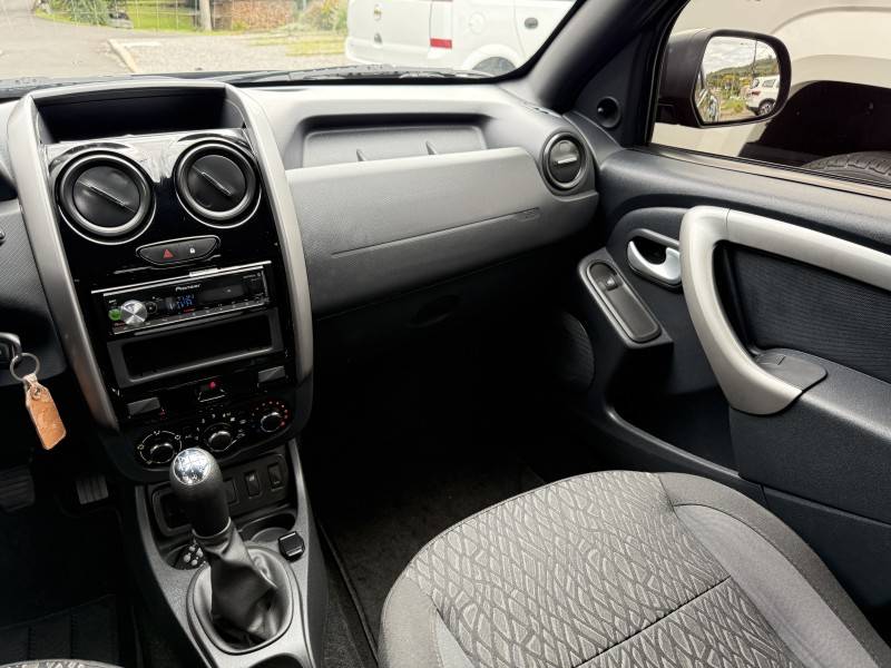 RENAULT - OROCH - 2019/2020 - Preta - R$ 75.900,00