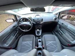 FORD - FIESTA - 2016/2016 - Branca - R$ 48.500,00