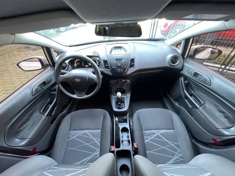 FORD - FIESTA - 2016/2016 - Branca - R$ 48.500,00