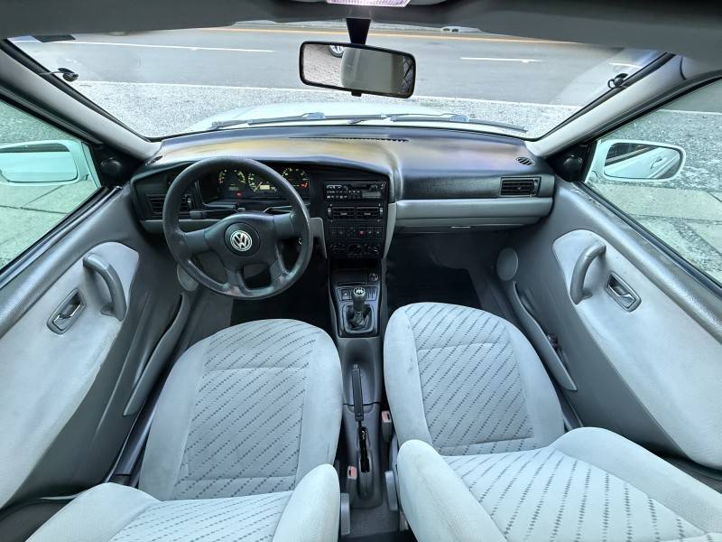 VOLKSWAGEN - SANTANA - 2001/2001 - Branca - R$ 27.800,00