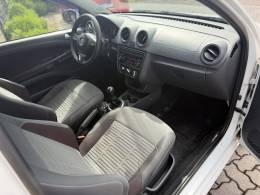 VOLKSWAGEN - SAVEIRO - 2014/2015 - Branca - R$ 66.500,00